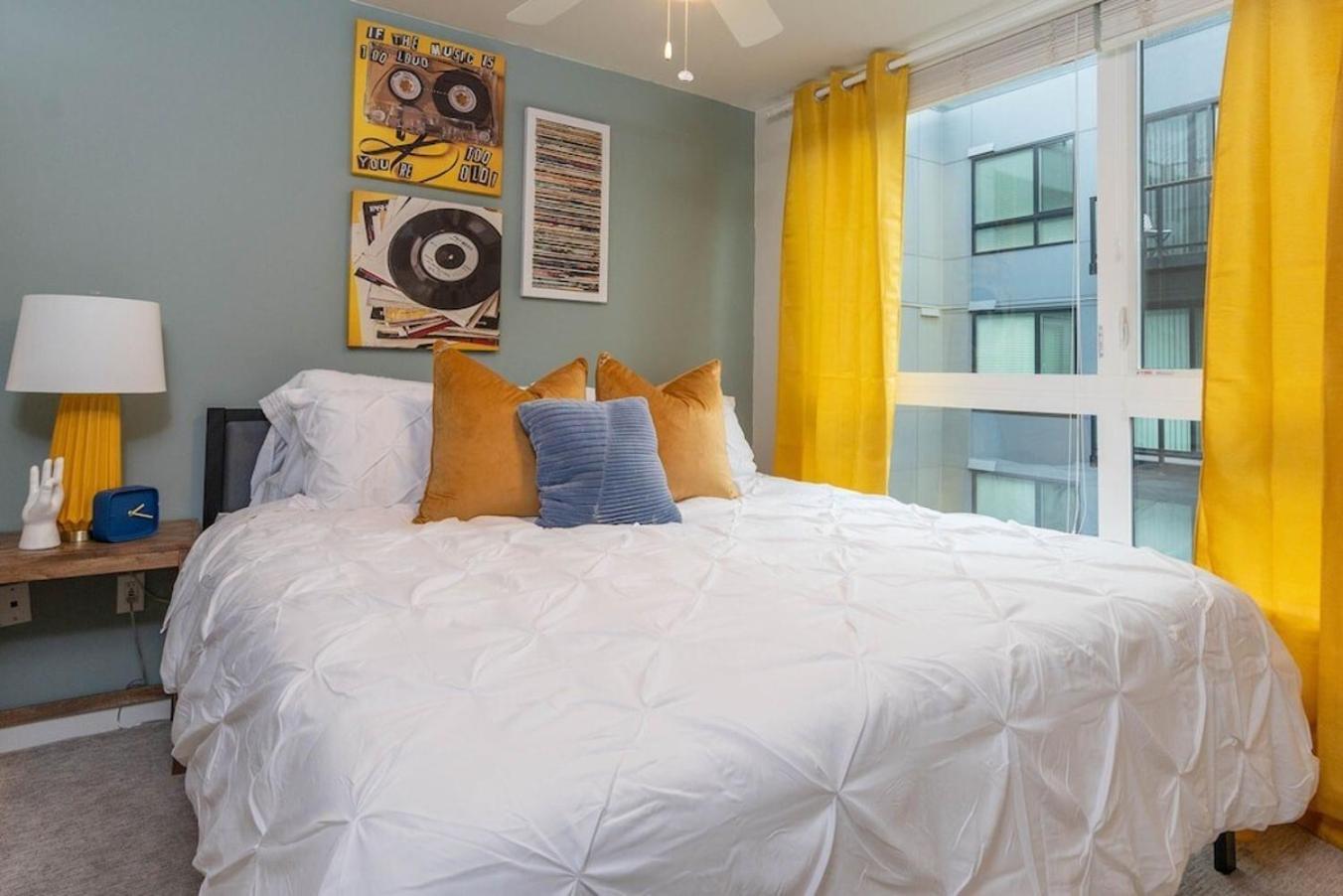 Self Check-In-Washer-Dryer-4Ksmart Tv-King Bed-Gym 塔科马 外观 照片