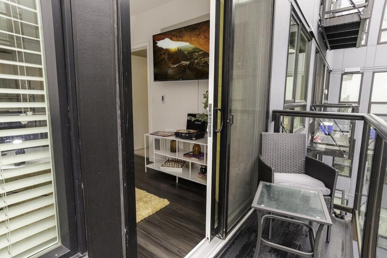 Self Check-In-Washer-Dryer-4Ksmart Tv-King Bed-Gym 塔科马 外观 照片