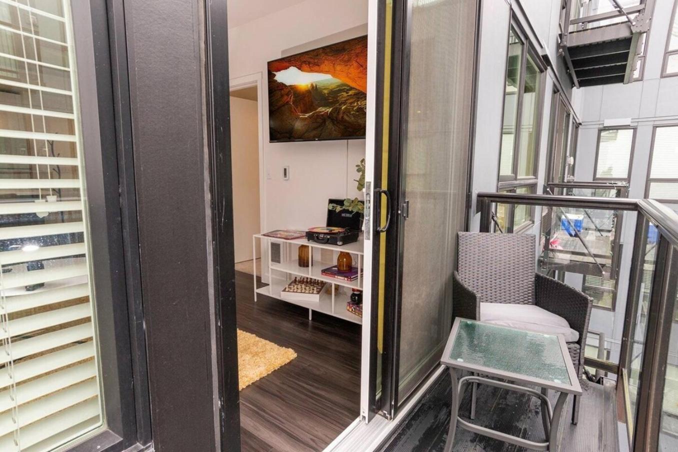 Self Check-In-Washer-Dryer-4Ksmart Tv-King Bed-Gym 塔科马 外观 照片